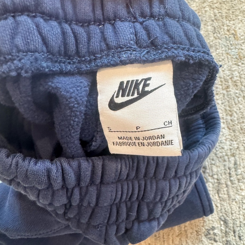 Nike Kids Navy Blue Sweatpants Size Small - Picture 4 of 4